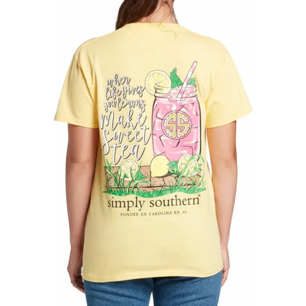 🔥 SIMPLY SOUTHERN Collection yellow lemons shirt SMALL 🍋